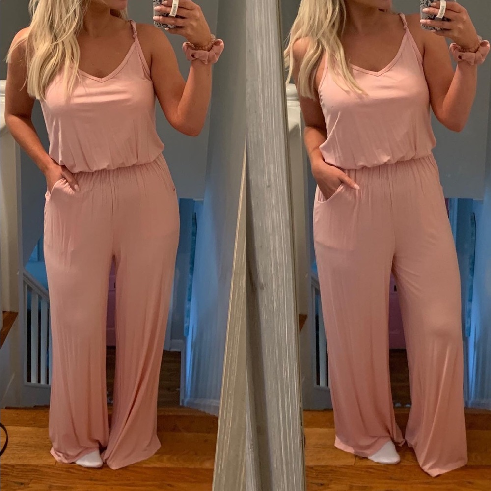 Super cozy blush spaghetti strap jumpsuit size s